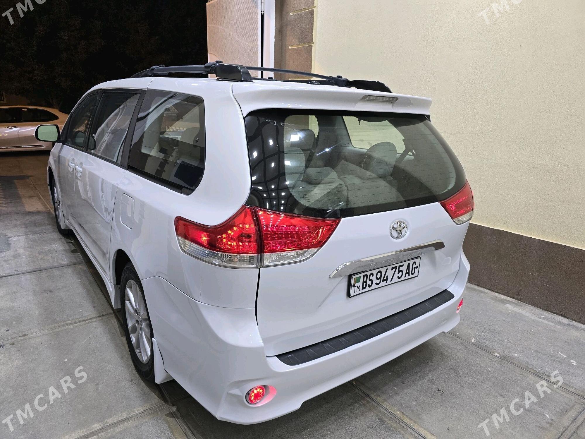 Toyota Sienna 2012 - 380 000 TMT - Чоганлы - img 8
