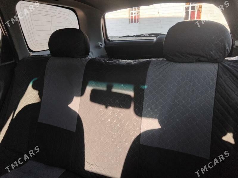 Toyota Avensis 1999 - 70 000 TMT - Губадаг - img 7