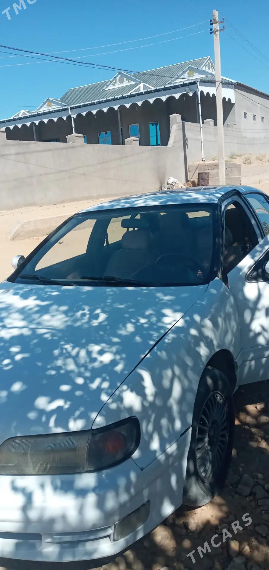 Nissan Cefiro 1996 - 33 000 TMT - Дарганата - img 6