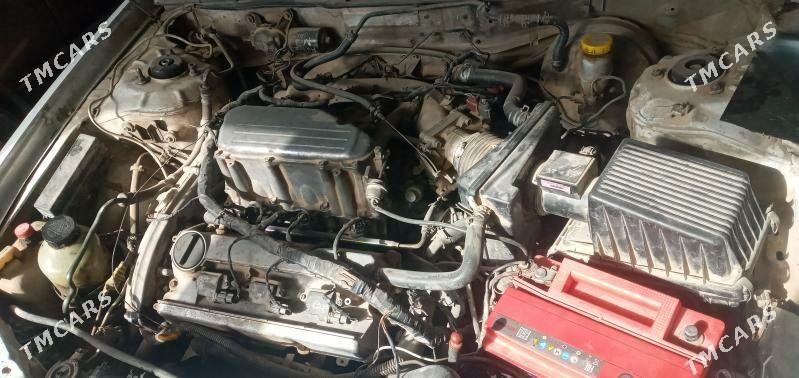 Nissan Cefiro 1996 - 33 000 TMT - Дарганата - img 3