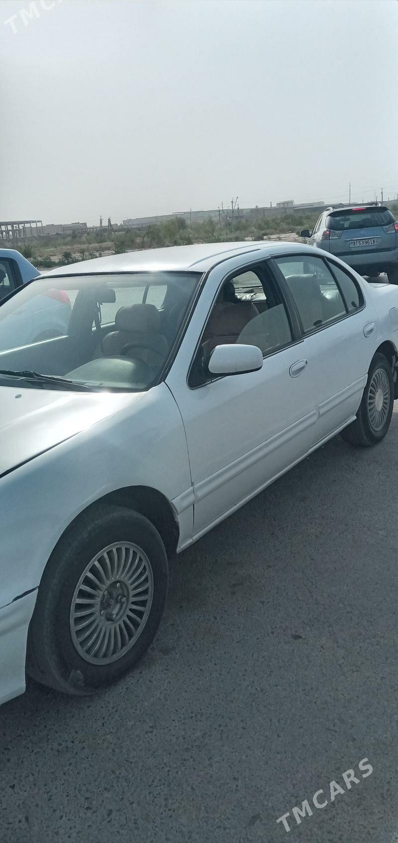 Nissan Cefiro 1996 - 33 000 TMT - Дарганата - img 4