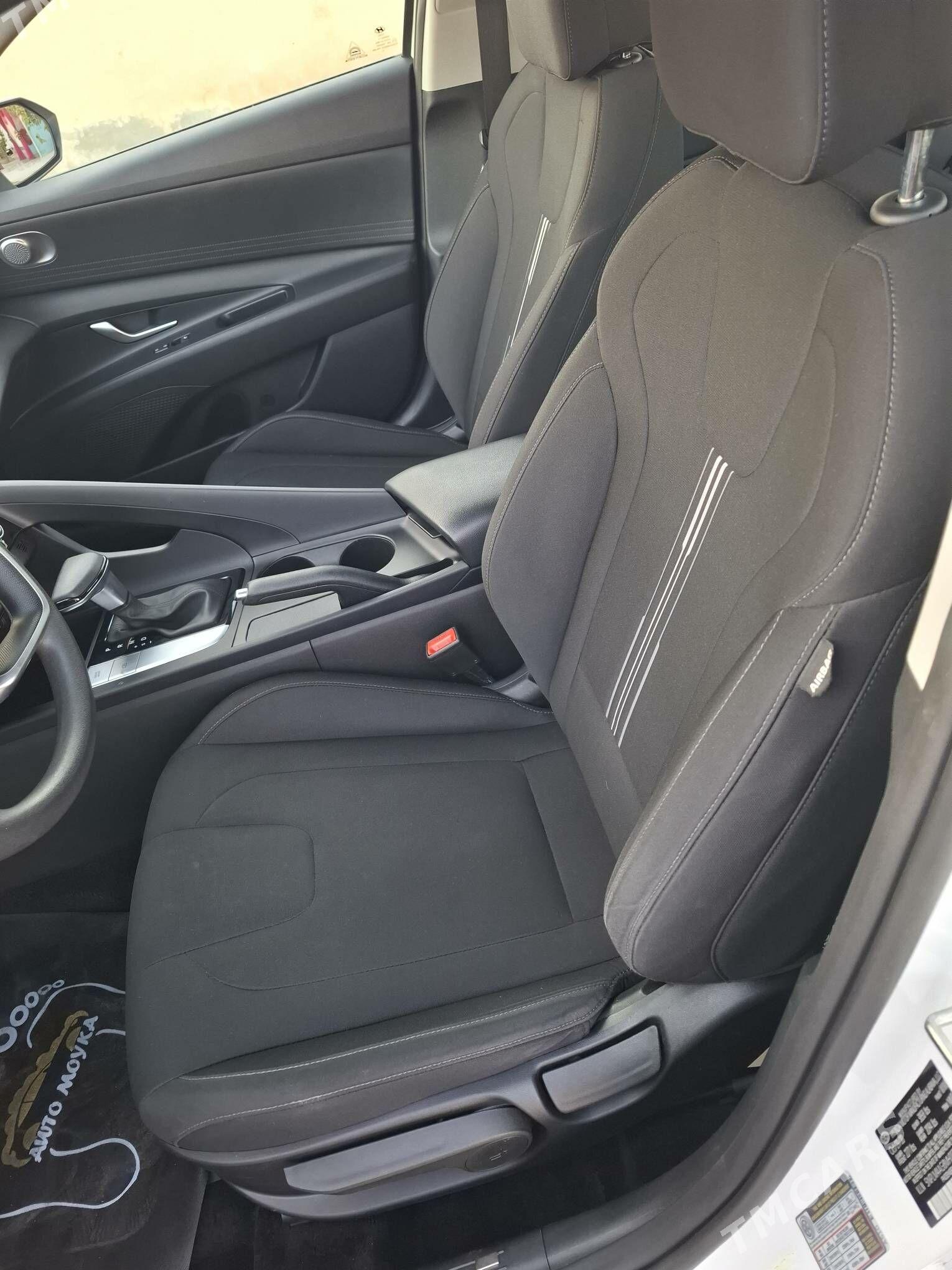 Hyundai Elantra 2020 - 280 000 TMT - Aşgabat - img 8