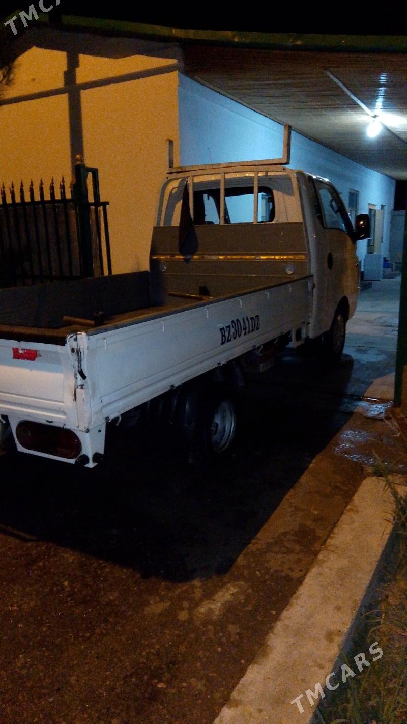 Kia Bongo 2011 - 150 000 TMT - Daşoguz - img 4