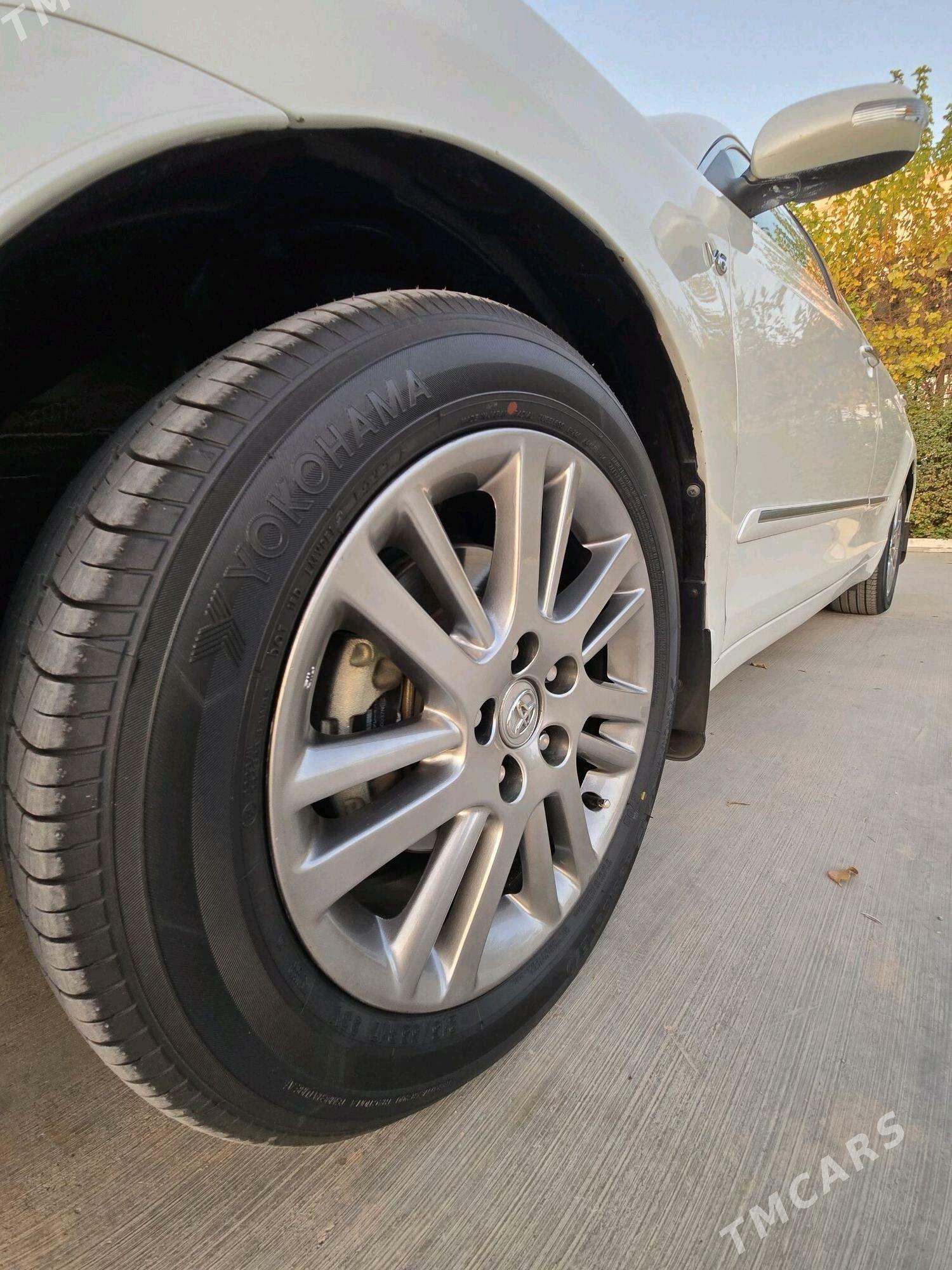 Toyota Aurion 2010 - 315 000 TMT - Türkmenabat - img 9