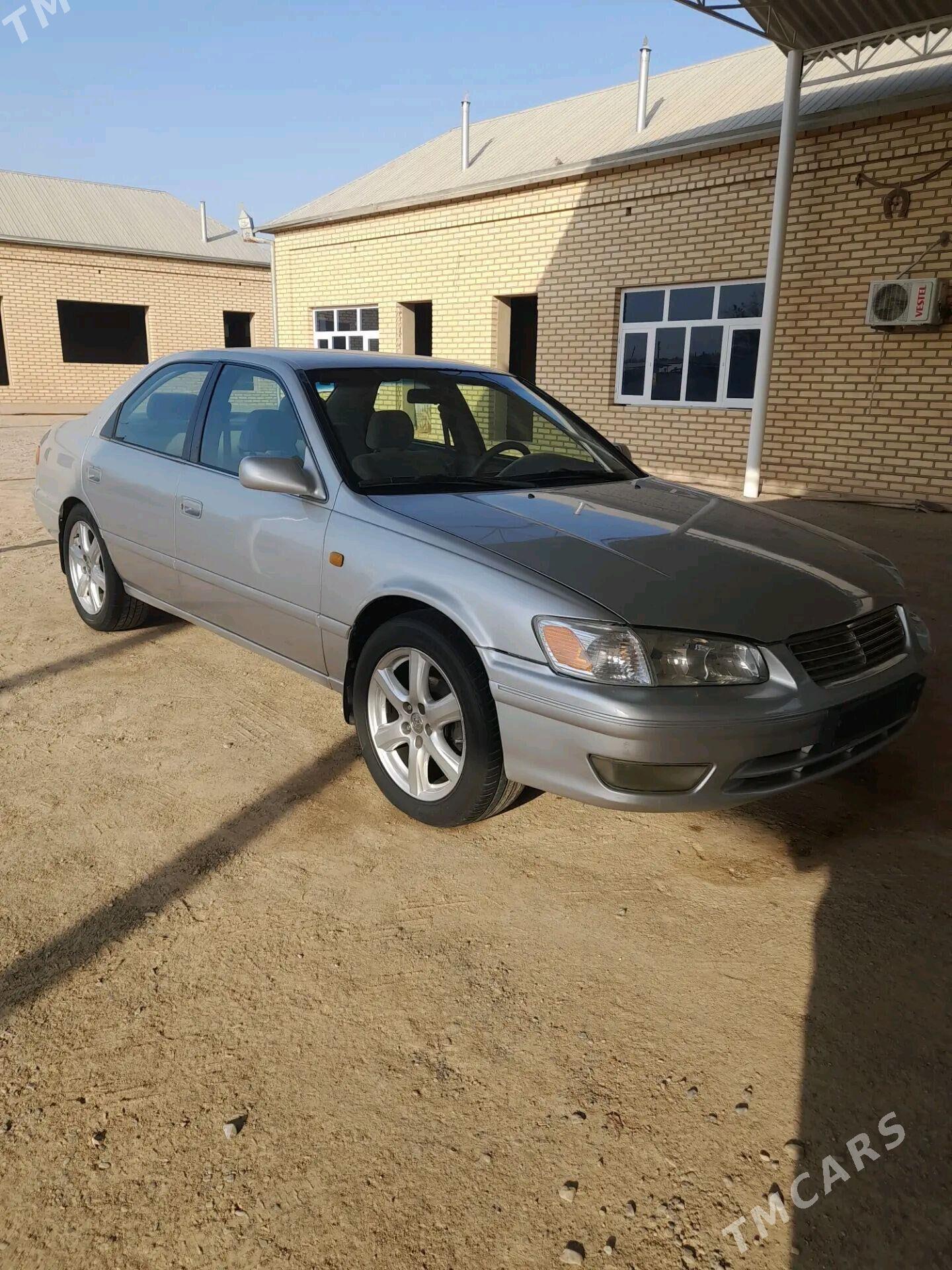 Toyota Camry 2000 - 150 000 TMT - Babadaýhan - img 6