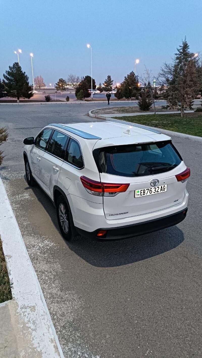 Toyota Highlander 2019 - 530 000 TMT - Ашхабад - img 3