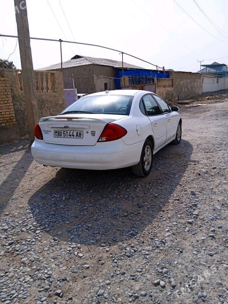 Ford Taurus 2002 - 50 000 TMT - Kaka - img 3