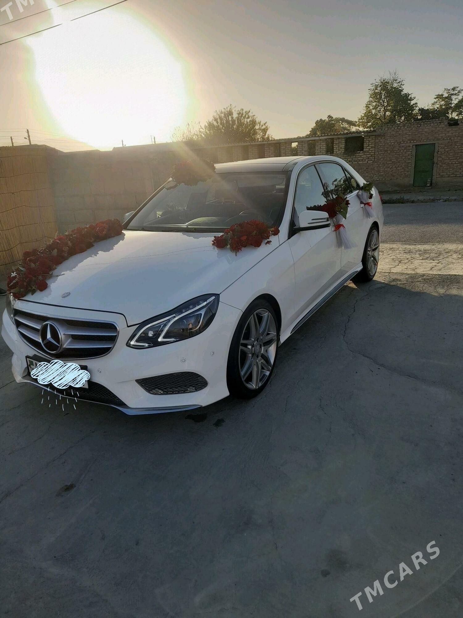Mercedes-Benz E350 2010 - 255 000 TMT - Бахарден - img 4