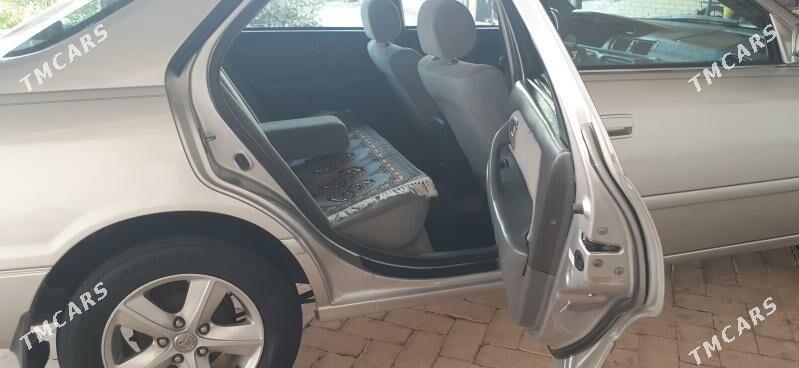 Toyota Camry 2000 - 152 000 TMT - Halaç - img 2