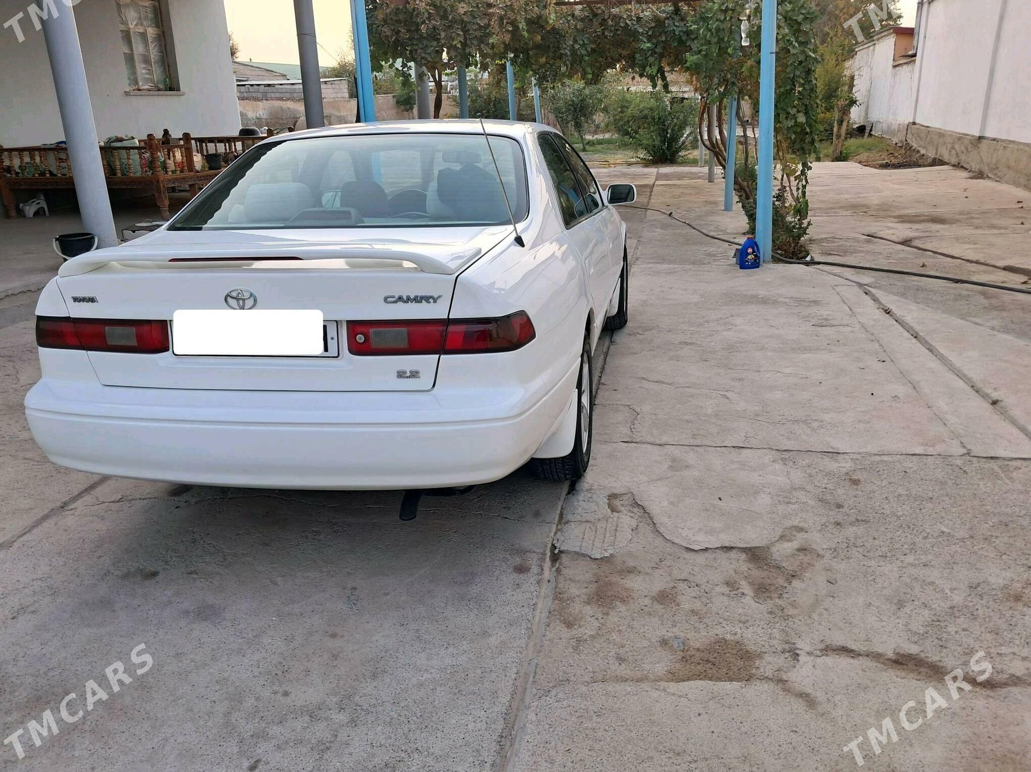 Toyota Camry 1998 - 120 000 TMT - Мары - img 3
