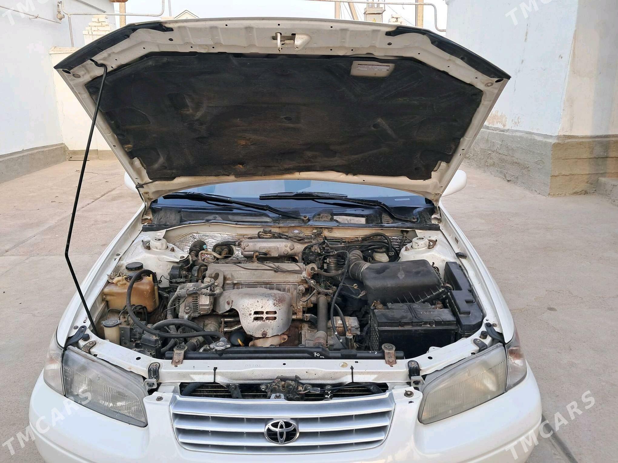 Toyota Camry 1998 - 120 000 TMT - Мары - img 4
