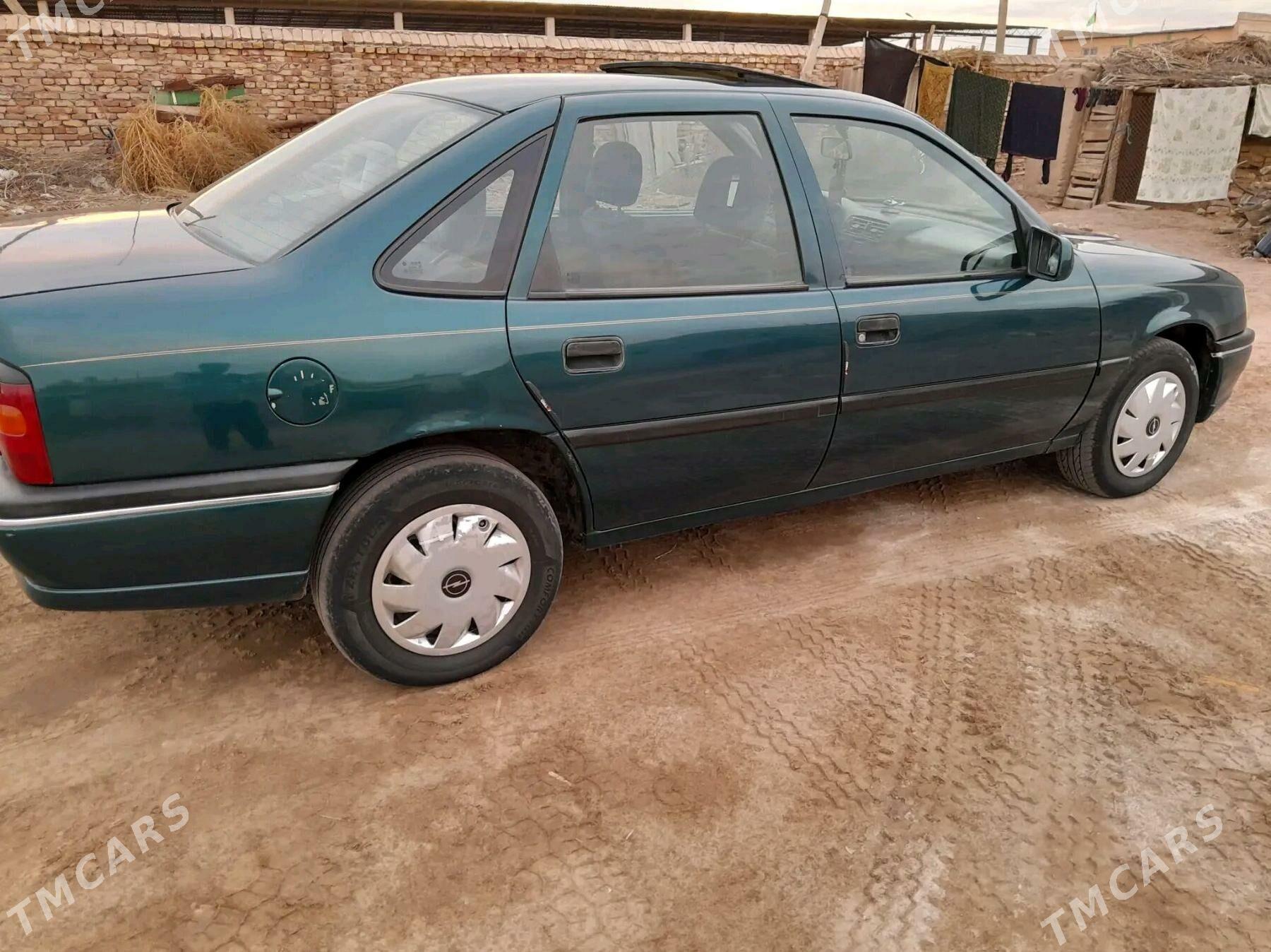Opel Vectra 1995 - 40 000 TMT - Губадаг - img 3