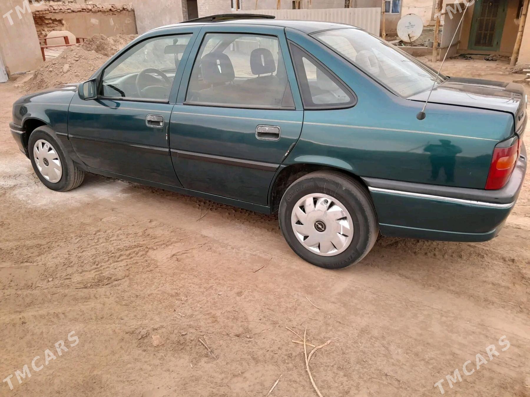 Opel Vectra 1995 - 40 000 TMT - Губадаг - img 5