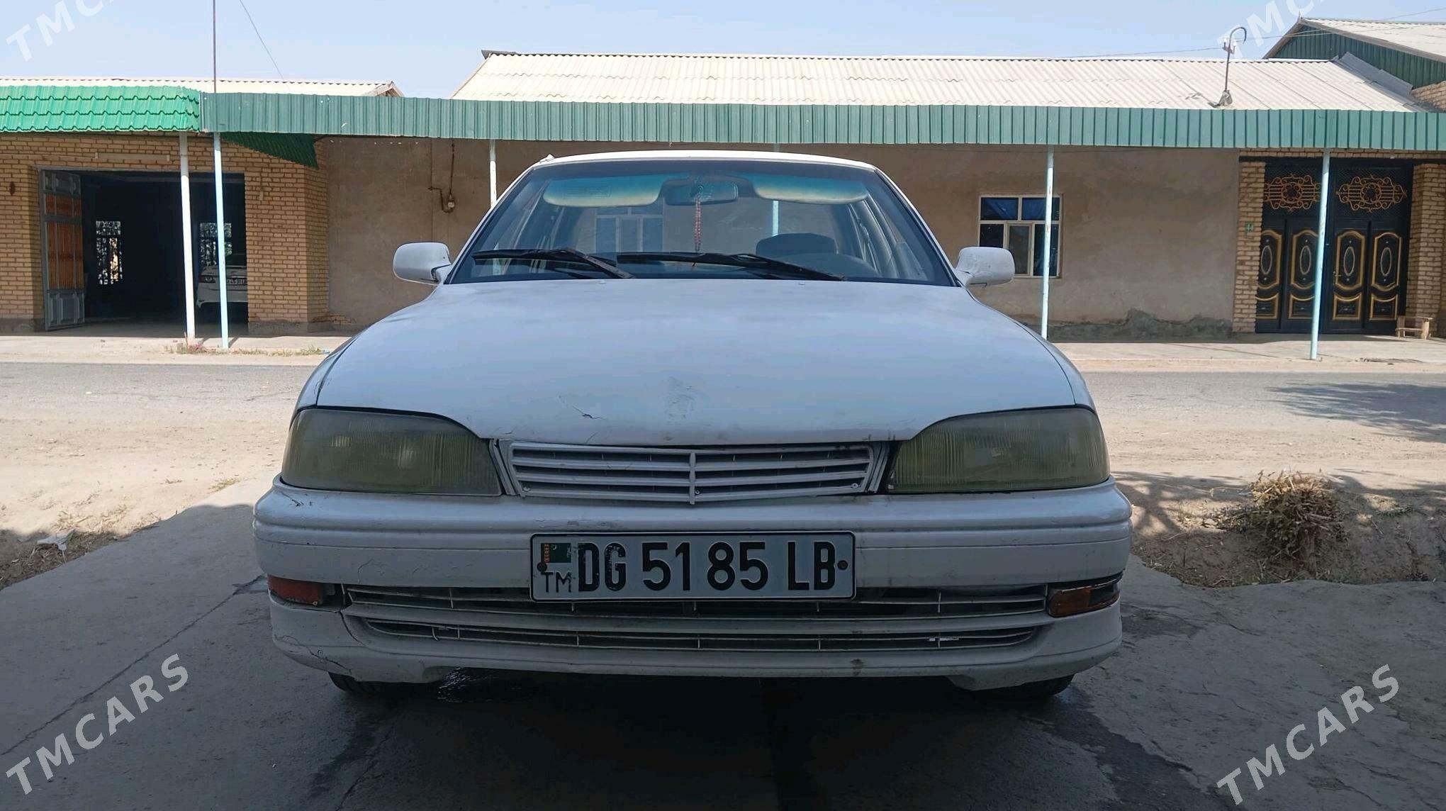 Toyota Camry 1992 - 35 000 TMT - Дянев - img 3