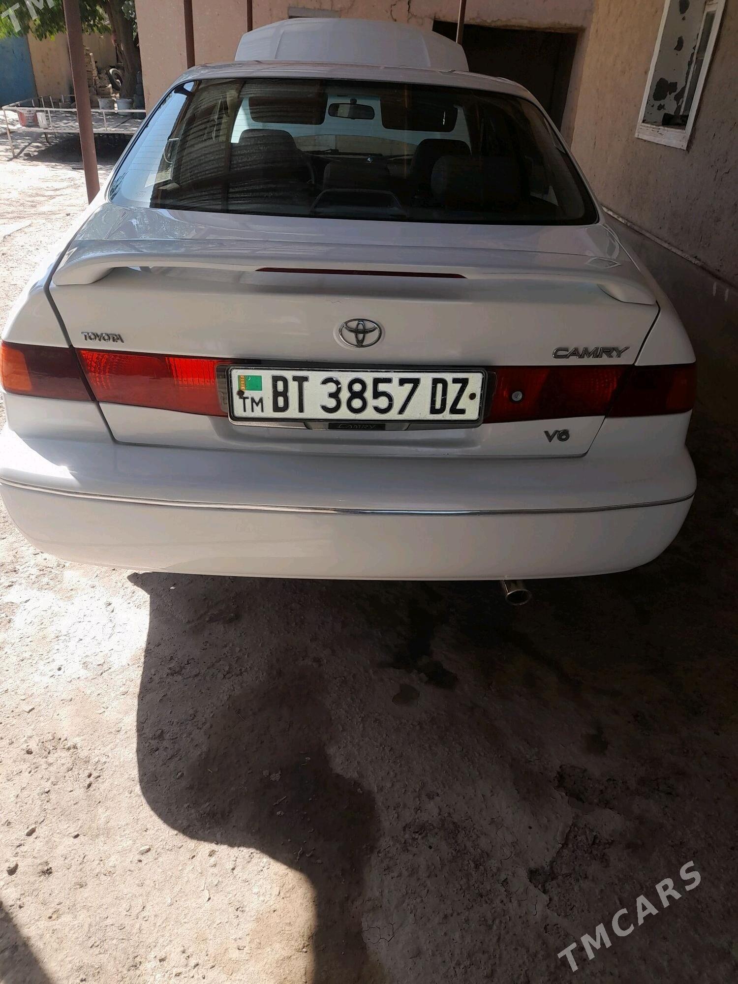 Toyota Camry 2000 - 140 000 TMT - Губадаг - img 4