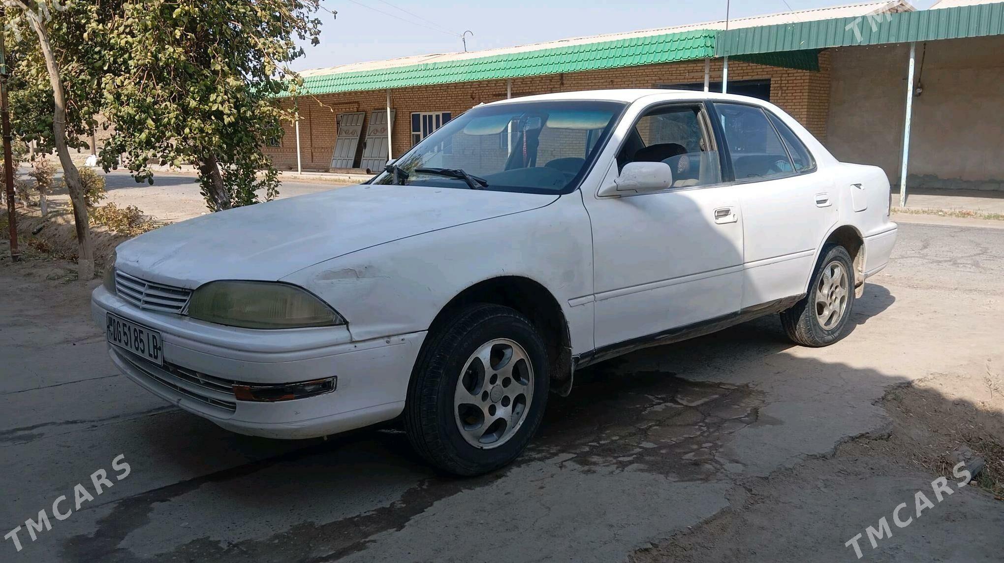 Toyota Camry 1992 - 35 000 TMT - Дянев - img 2