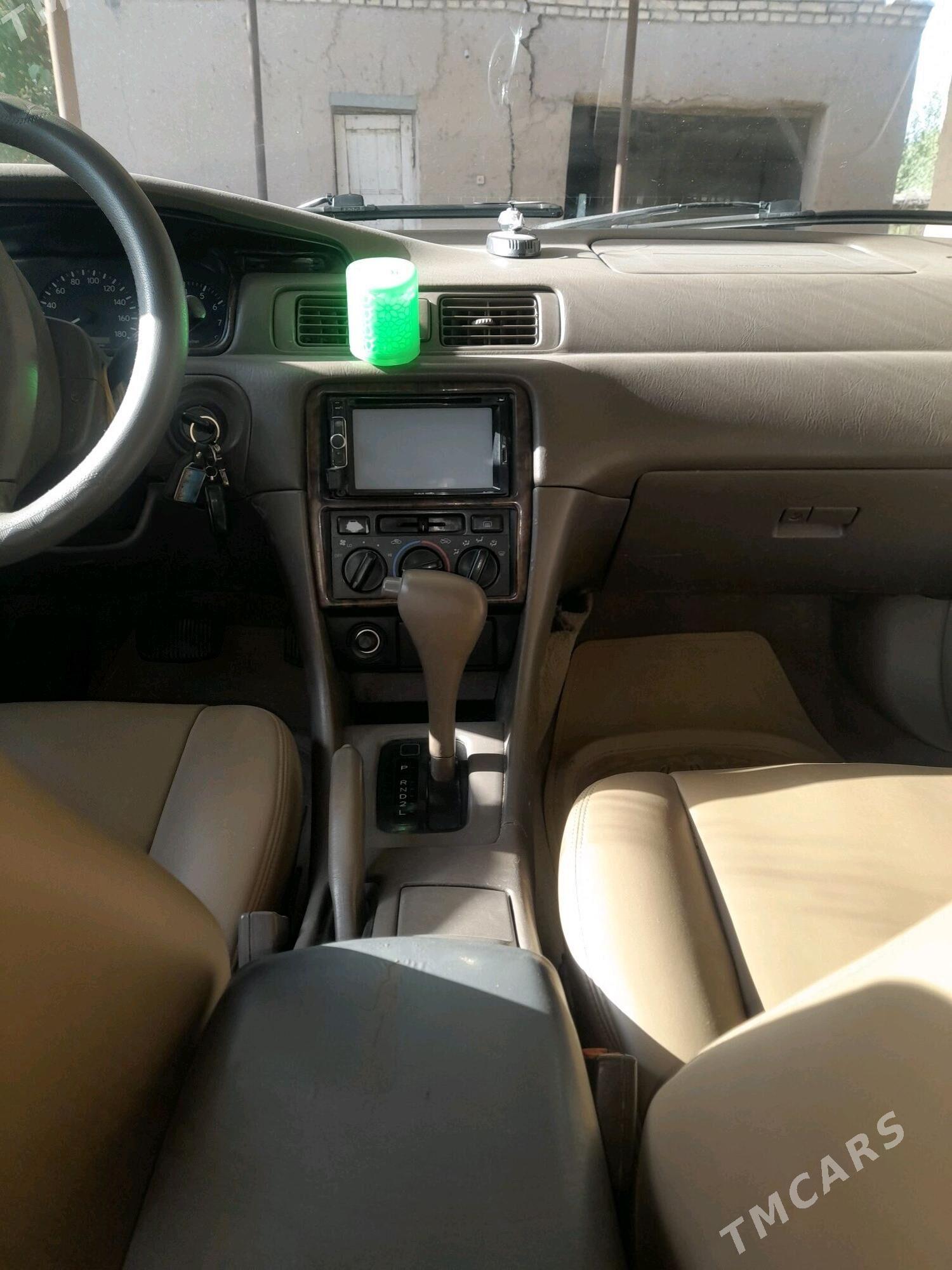 Toyota Camry 2000 - 140 000 TMT - Губадаг - img 3