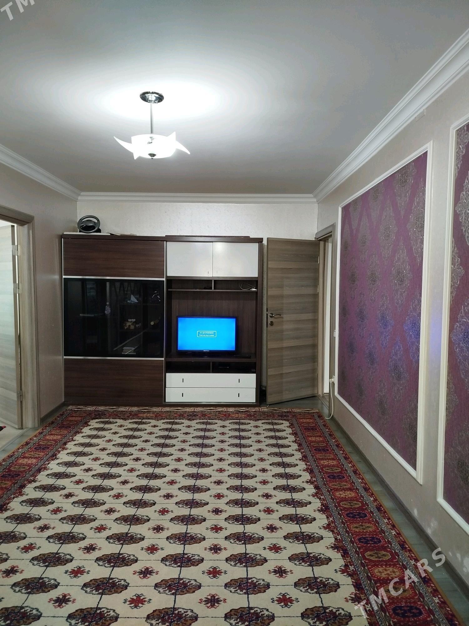 10-Mkr. 2-Komnat. Kwartira - 10 мкр - img 1