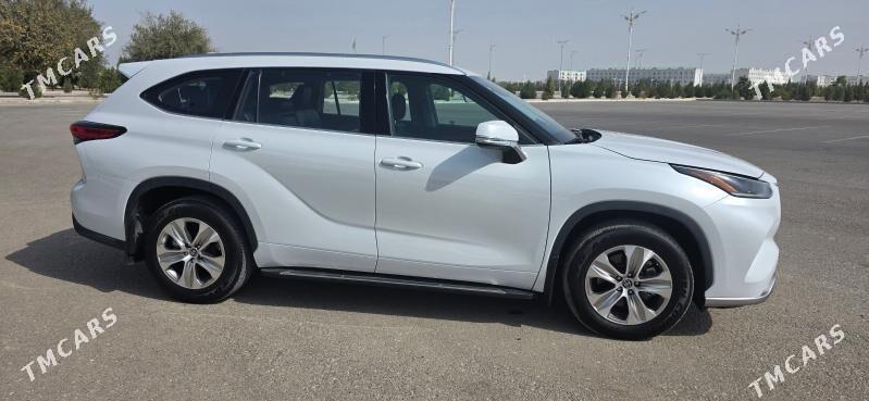 Toyota Highlander 2021 - 540 000 TMT - Tejen - img 3