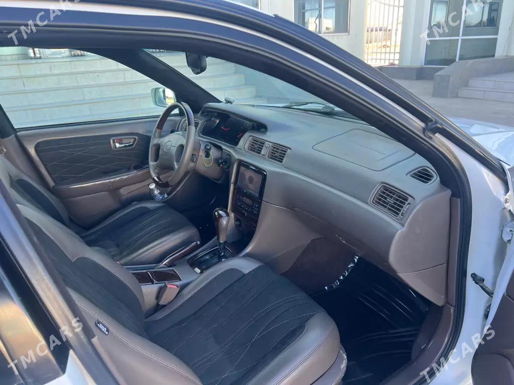 Toyota Camry 2000 - 176 000 TMT - Bäherden - img 4