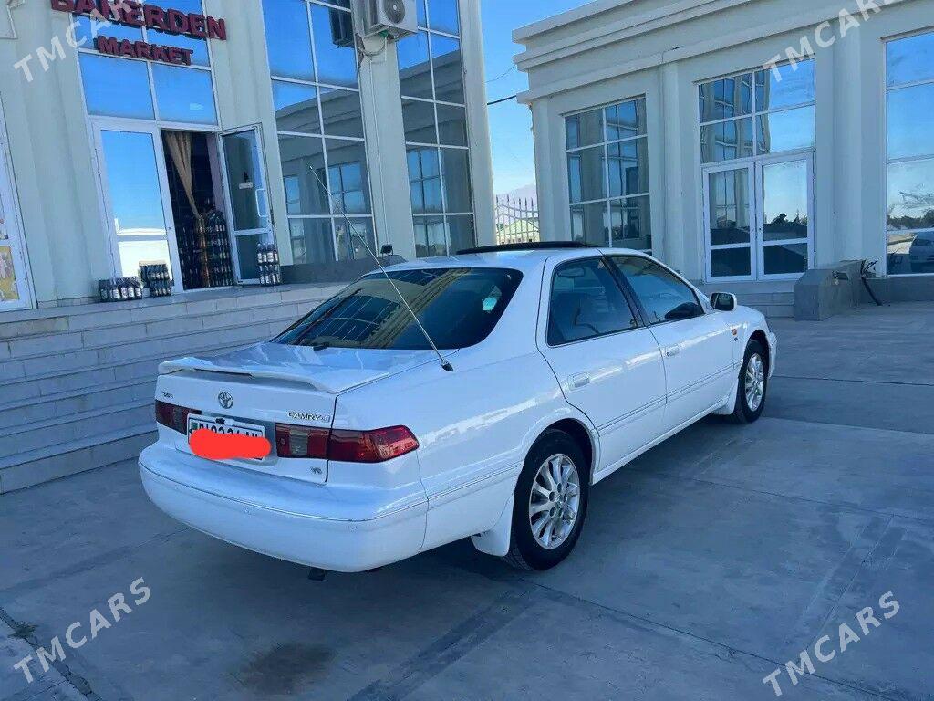 Toyota Camry 2000 - 176 000 TMT - Bäherden - img 2