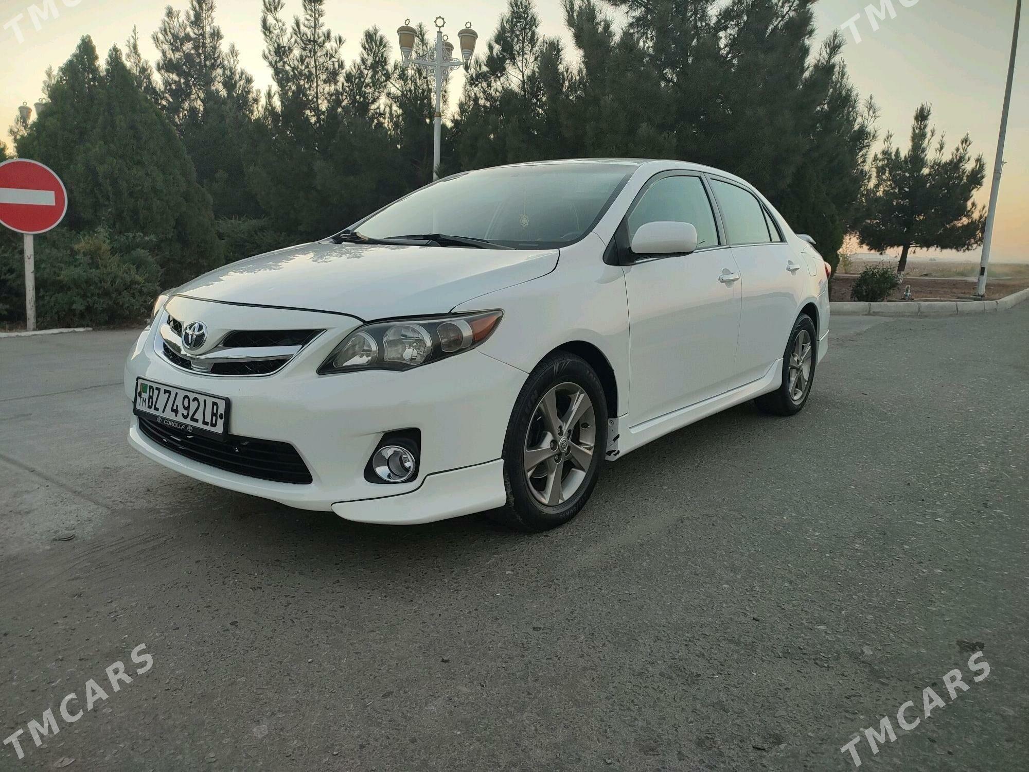 Toyota Corolla 2011 - 180 000 TMT - Туркменабат - img 2