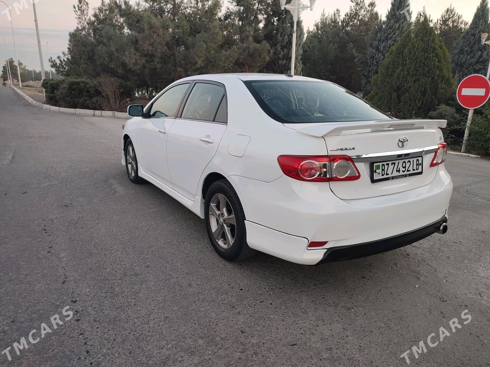 Toyota Corolla 2011 - 180 000 TMT - Туркменабат - img 8