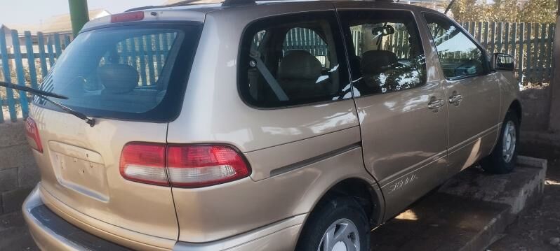 Toyota Sienna 2002 - 164 000 TMT - Esenguly - img 4