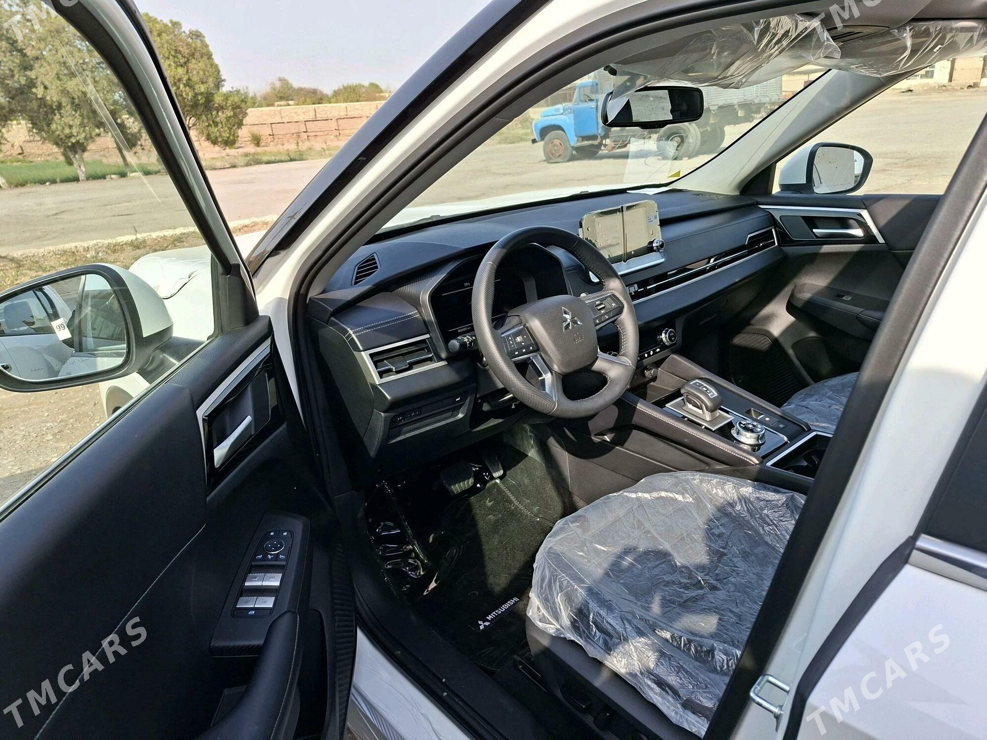 Mitsubishi Outlander 2025 - 500 000 TMT - Türkmenabat - img 4