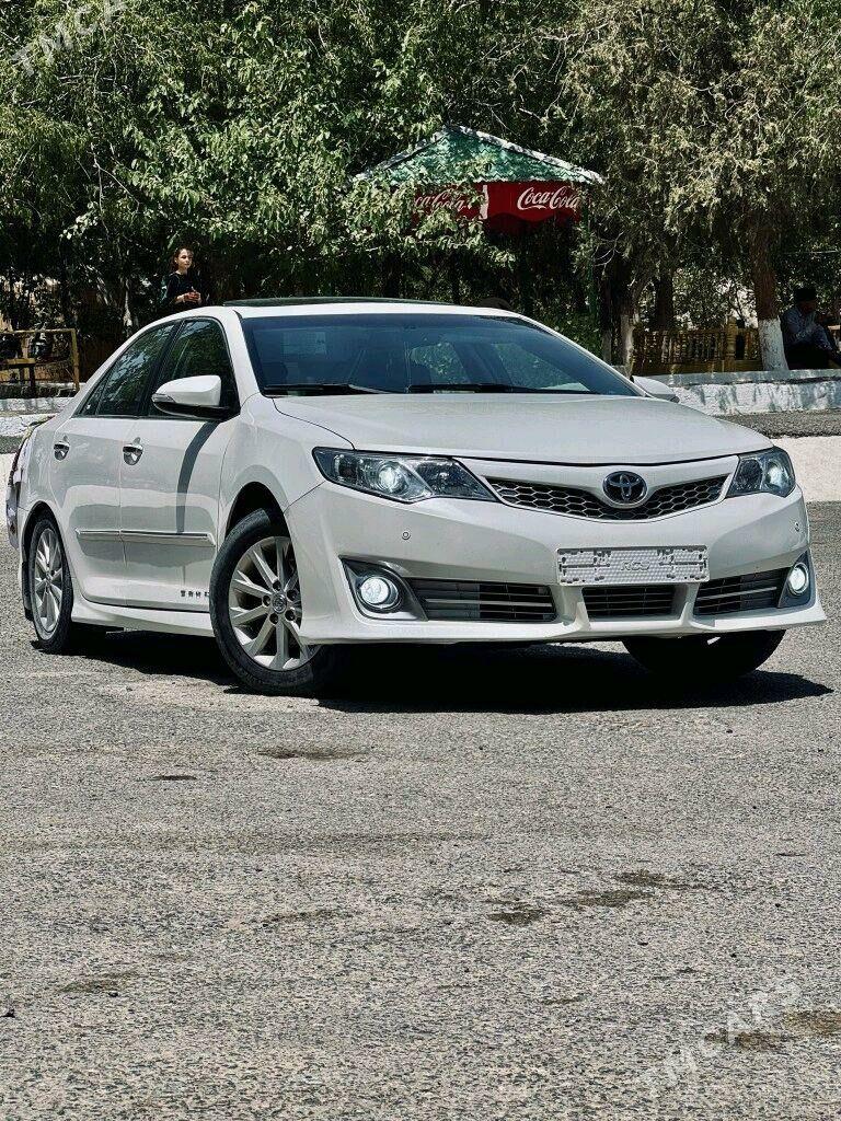 Toyota Camry 2015 - 270 000 TMT - Бузмеин ГРЭС - img 1