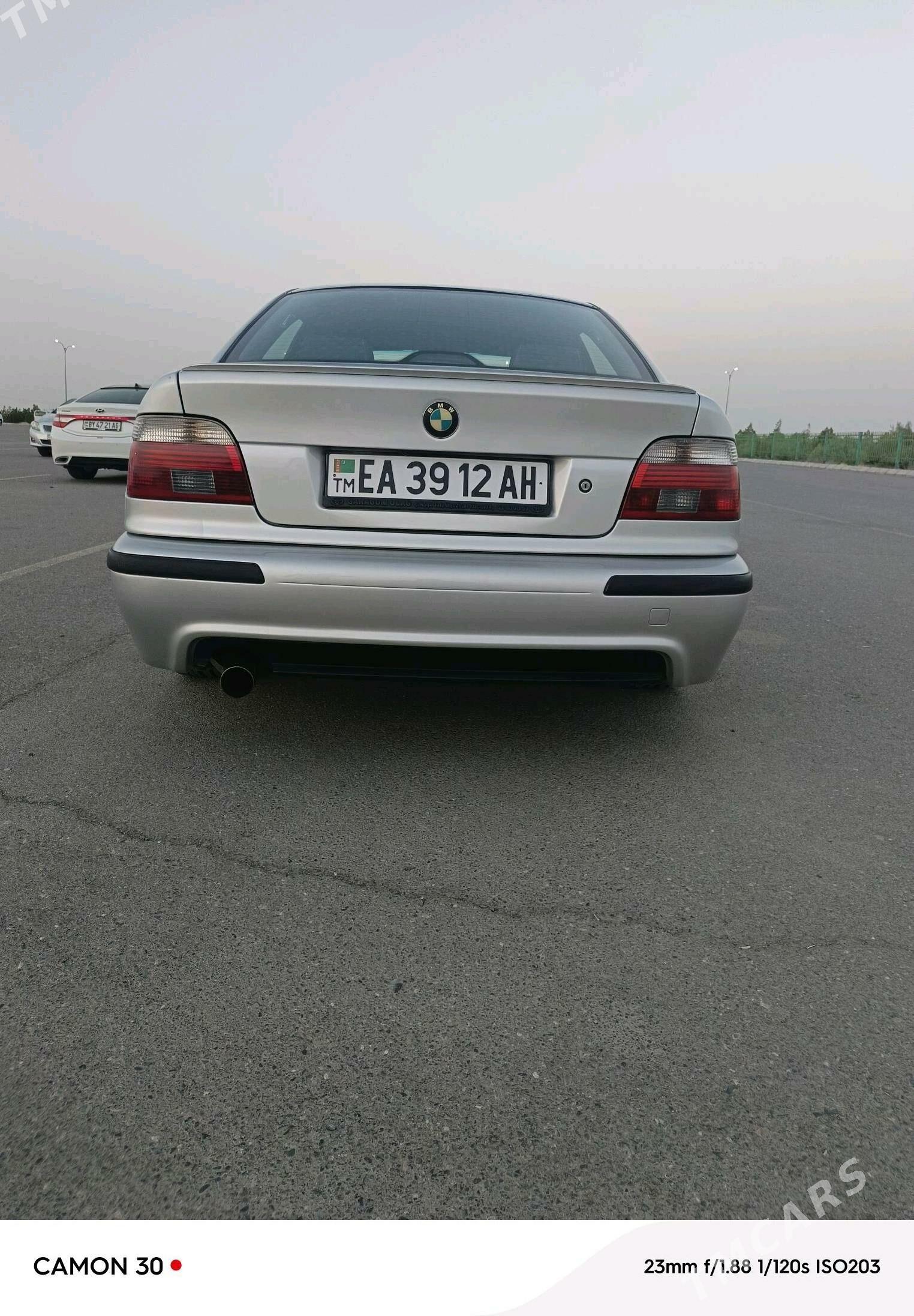 BMW E39 2001 - 150 000 TMT - Parahat 4 - img 3
