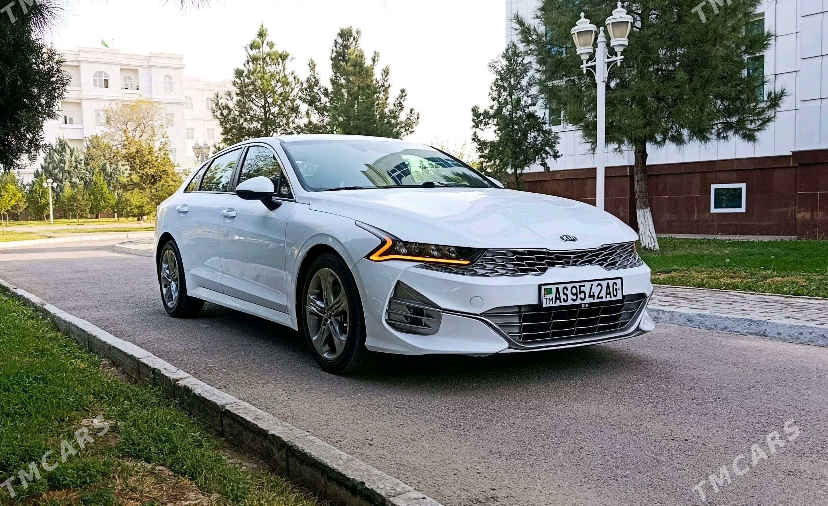 Kia K5 2022 - 270 000 TMT - Hitrowka - img 1