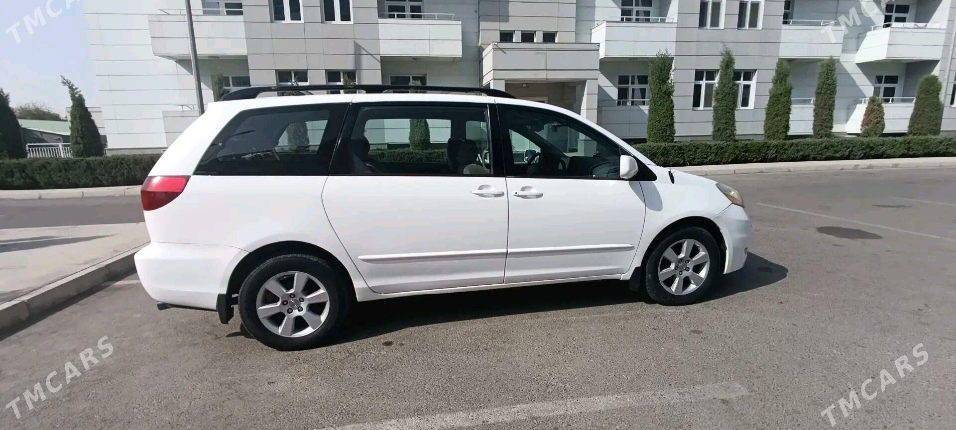 Toyota Sienna 2005 - 210 000 TMT - Мары - img 8