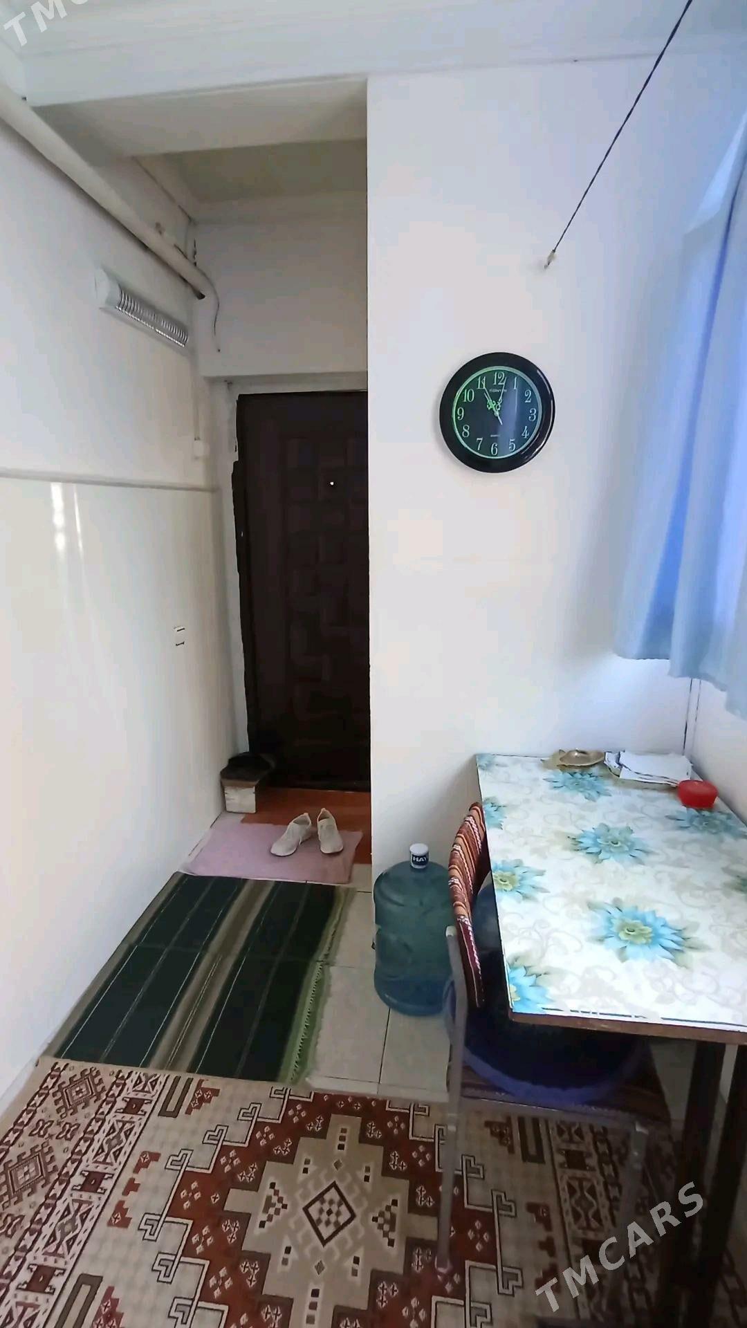 Продаётся кв в 4мкр - Aşgabat - img 1