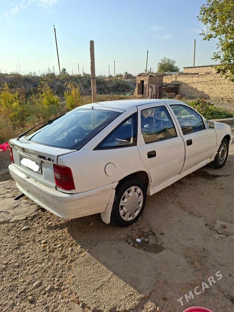 Opel Vectra 1991 - 24 000 TMT - Sarahs - img 4