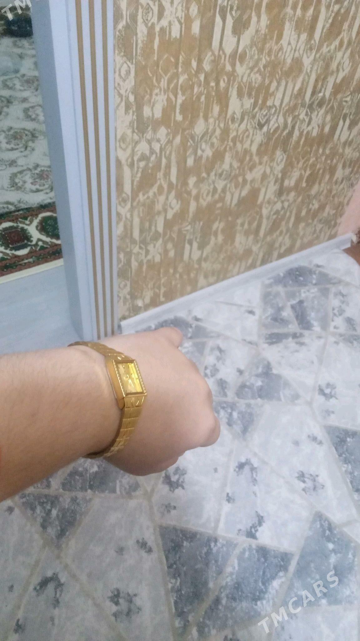 Ele dakylÿan źenskiÿ sagat - Балканабат - img 1