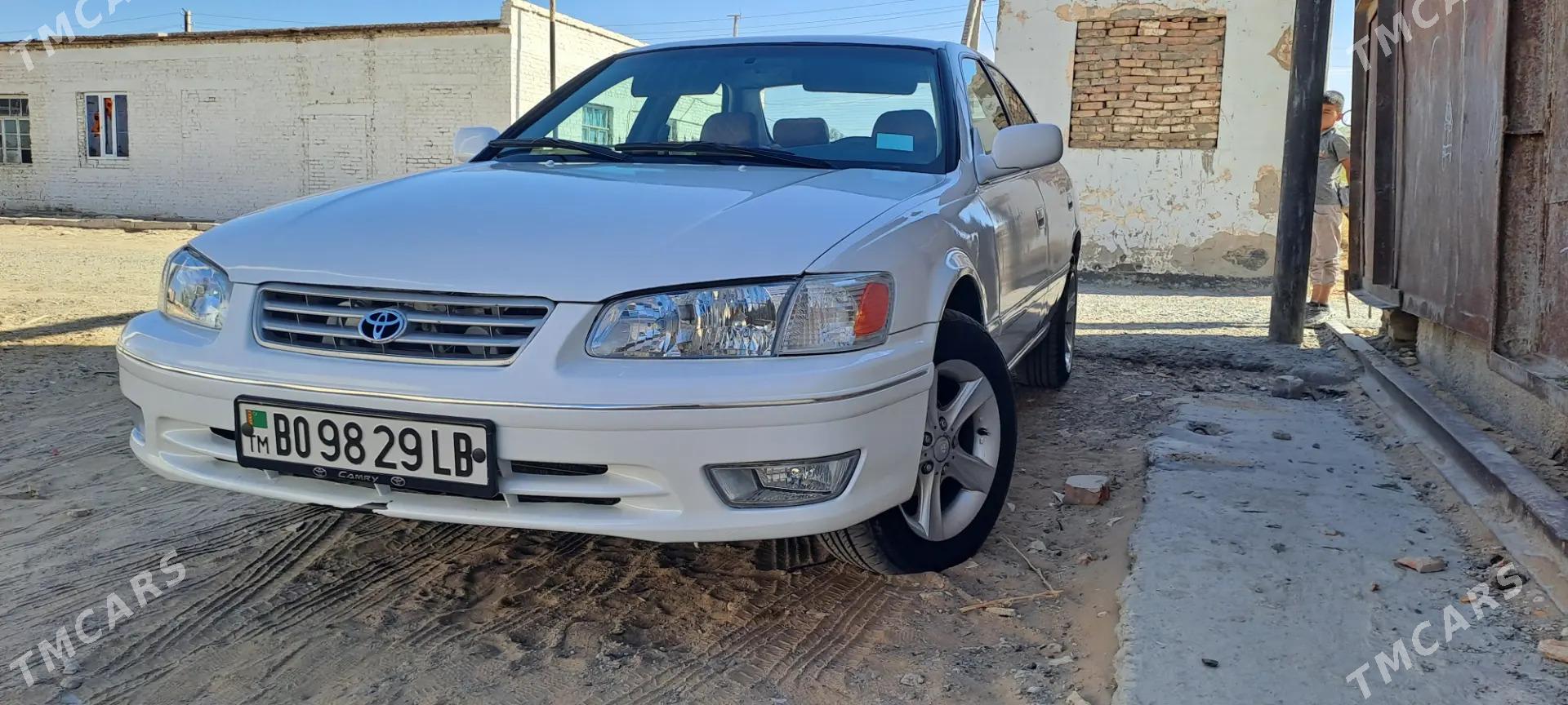 Toyota Camry 1998 - 150 000 TMT - Дарганата - img 8