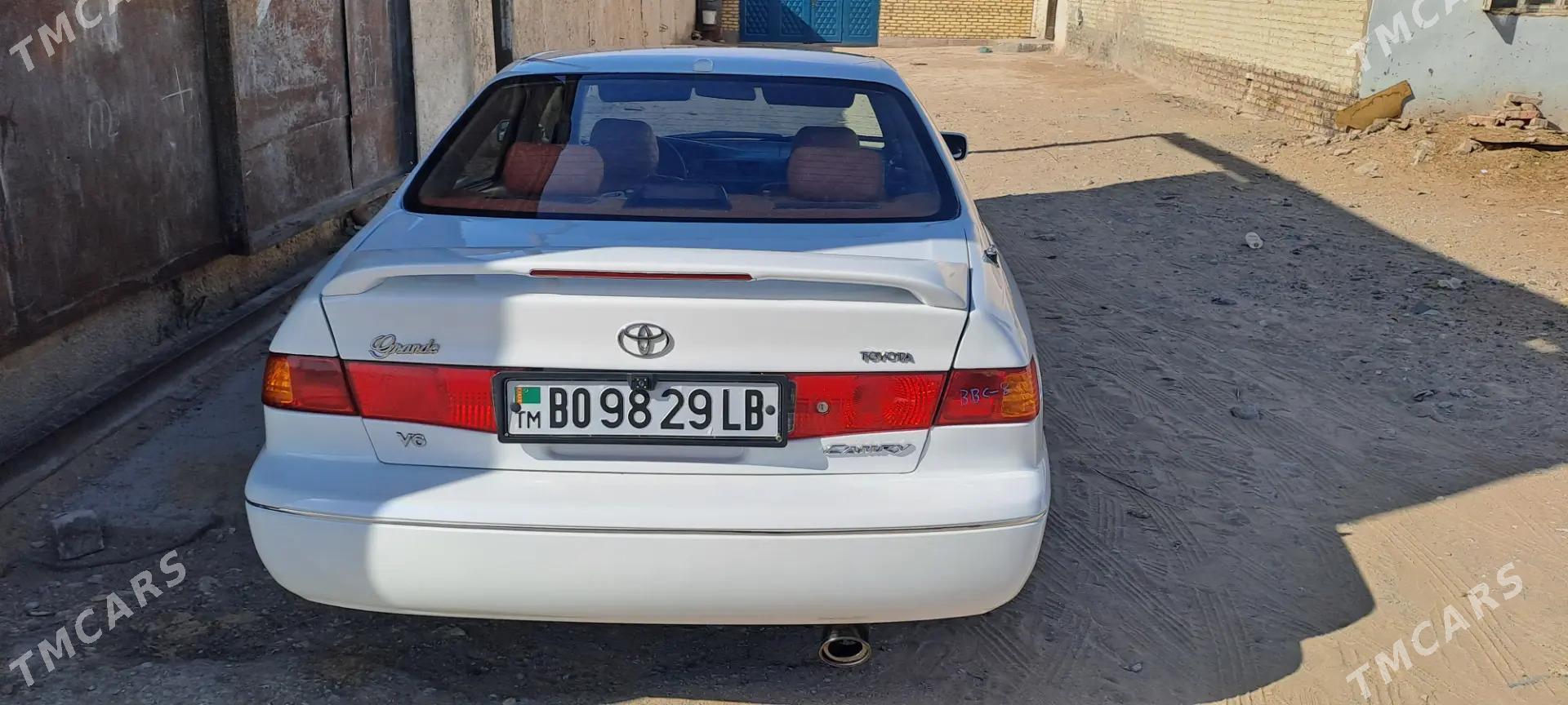 Toyota Camry 1998 - 150 000 TMT - Дарганата - img 2
