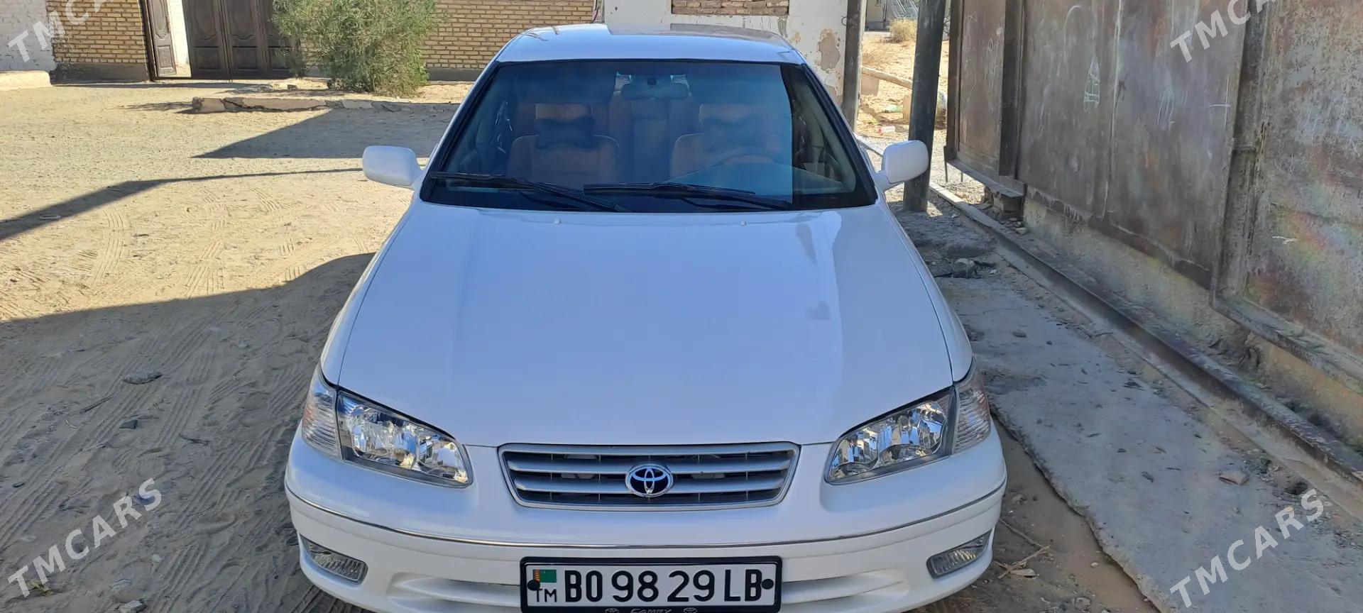 Toyota Camry 1998 - 150 000 TMT - Дарганата - img 1