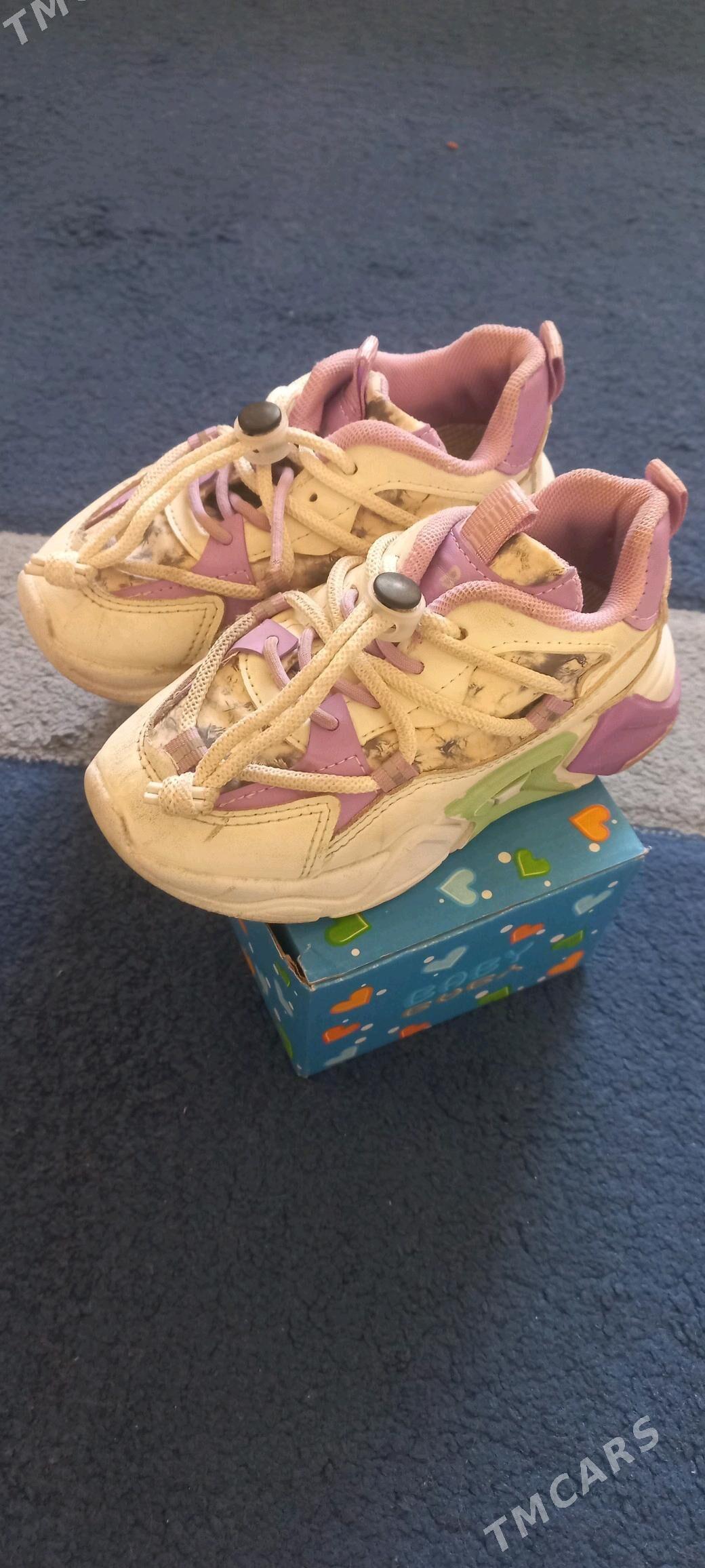 CHAGA KROSOFKA MAKASSINA GYZ - Aşgabat - img 1