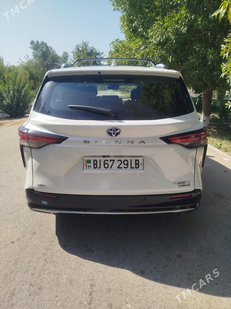 Toyota Sienna 2023 - 800 000 TMT - Туркменабат - img 6