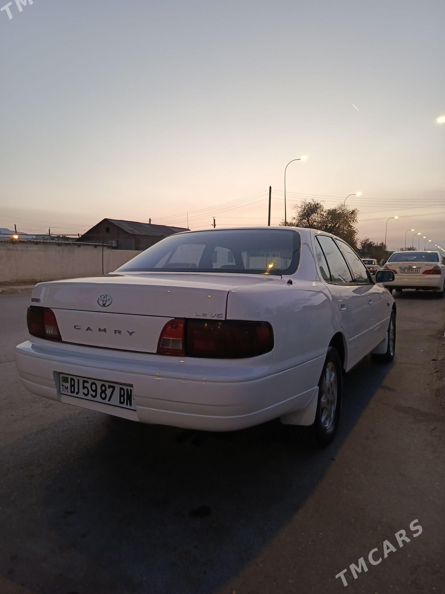 Toyota Camry 1996 - 110 000 TMT - Балканабат - img 3