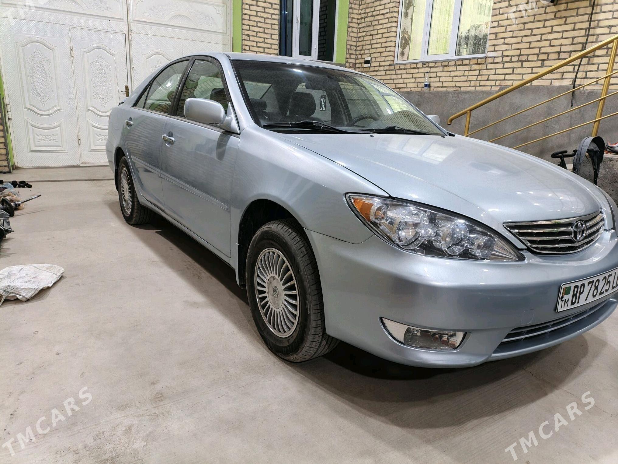 Toyota Camry 2005 - 160 000 TMT - Kerki - img 5