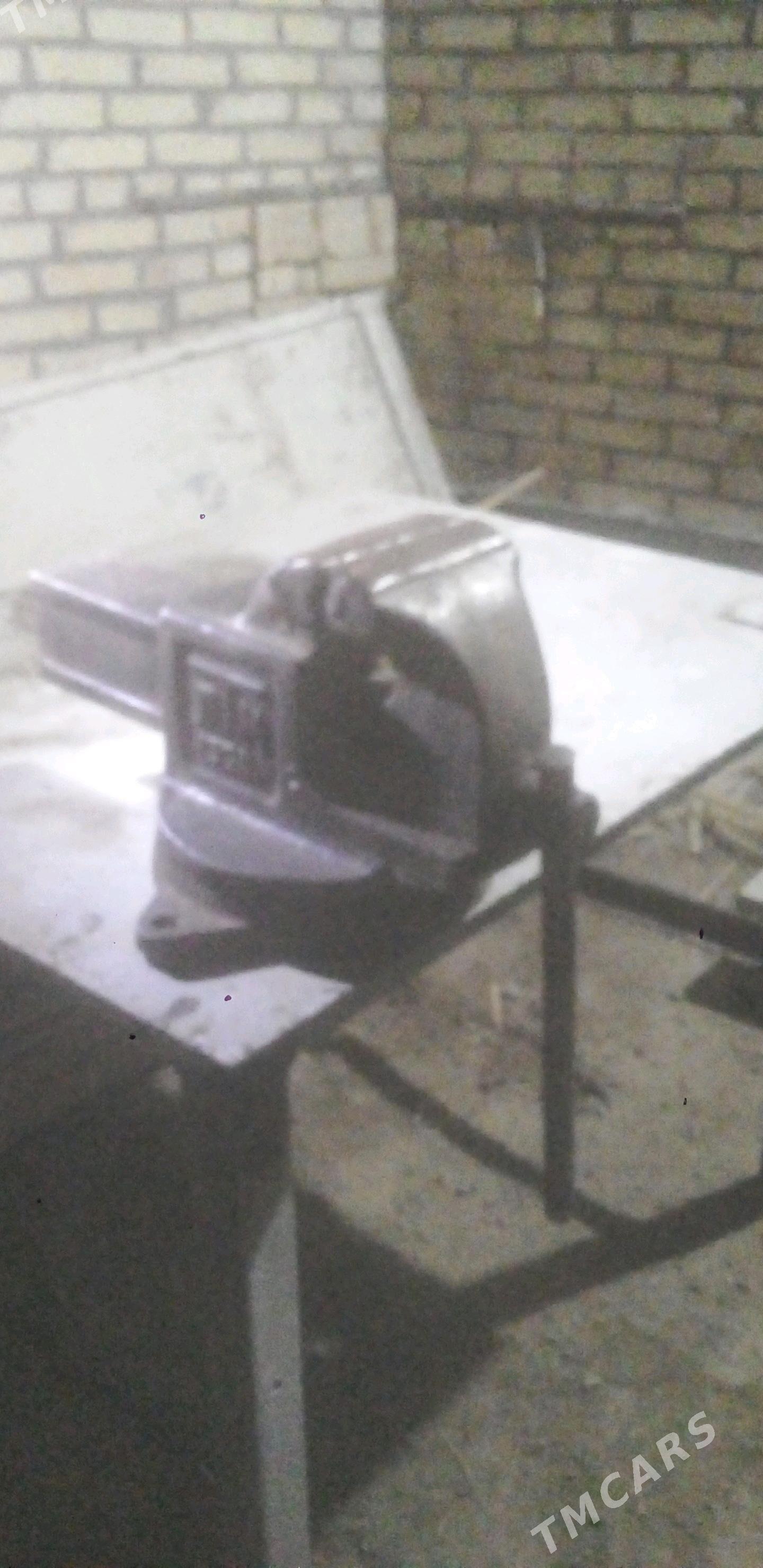 Тиски. - Türkmenabat - img 1