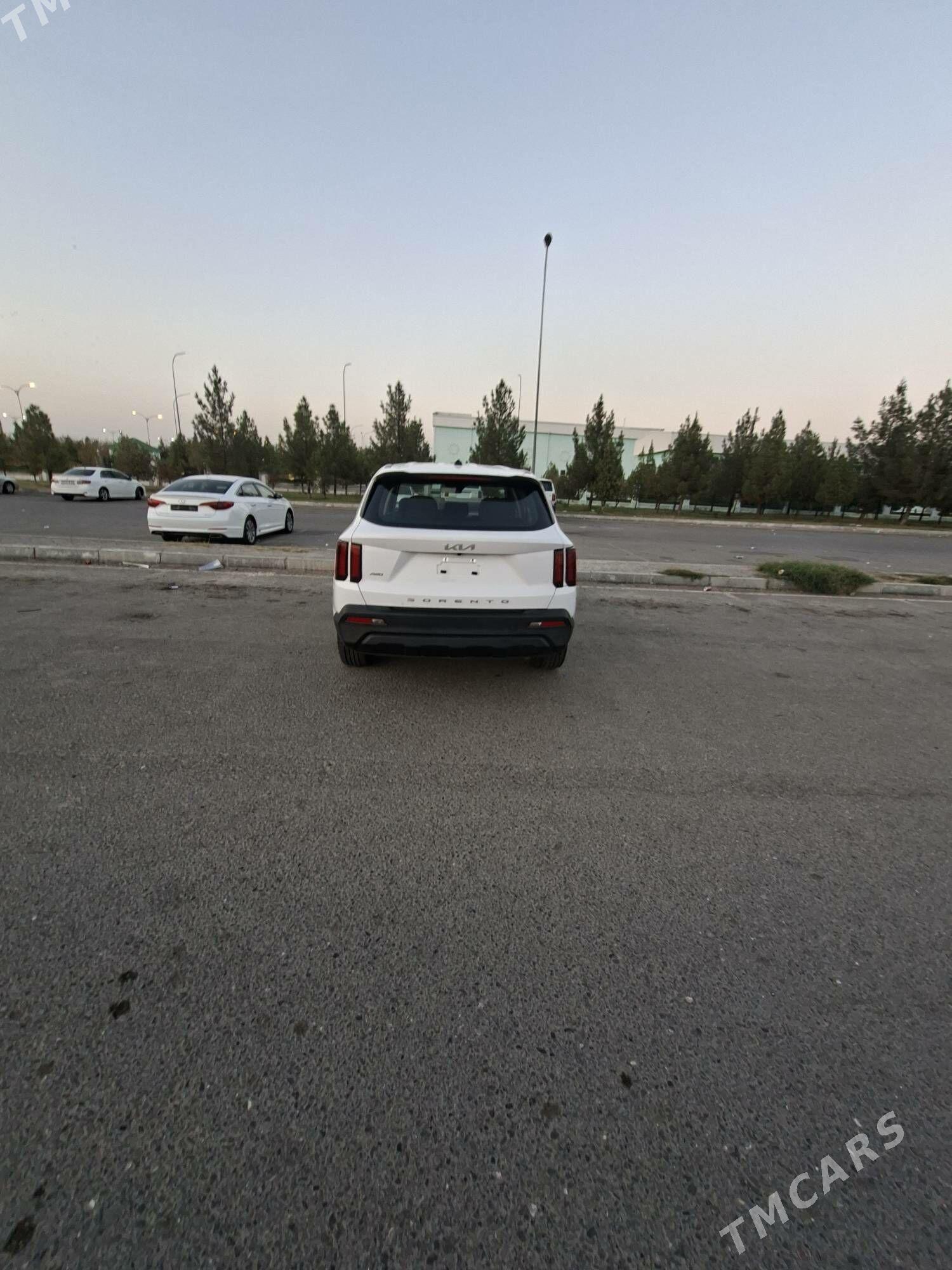 Kia Sorento 2021 - 330 000 TMT - Täze zaman - img 3