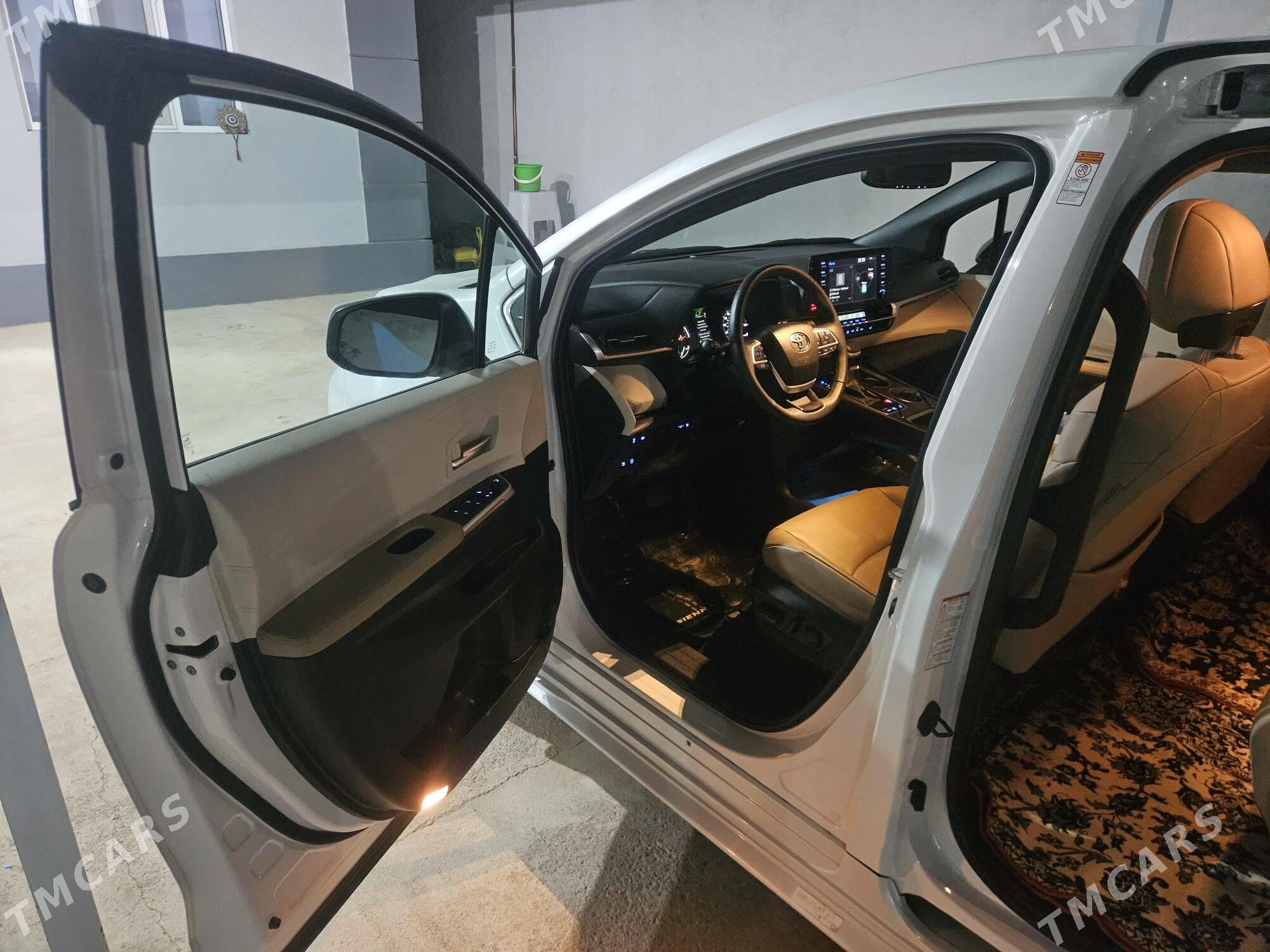 Toyota Sienna 2022 - 700 000 TMT - Ак-Бугдайский этрап - img 4