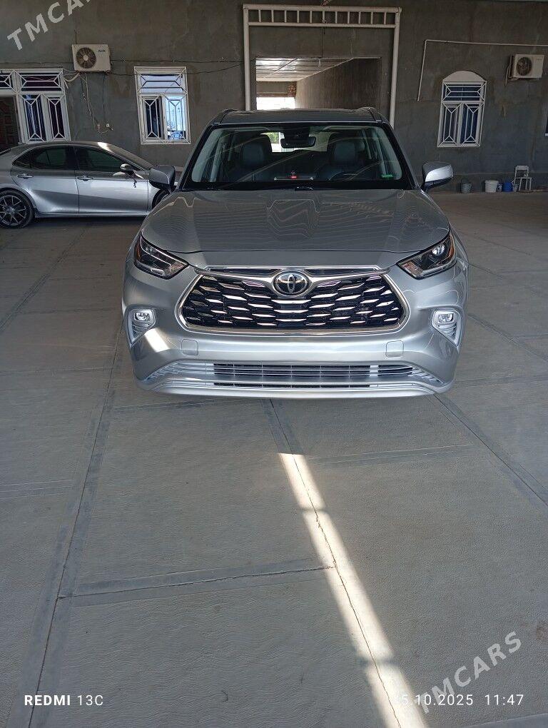 Toyota Highlander 2021 - 585 000 TMT - Мары - img 3