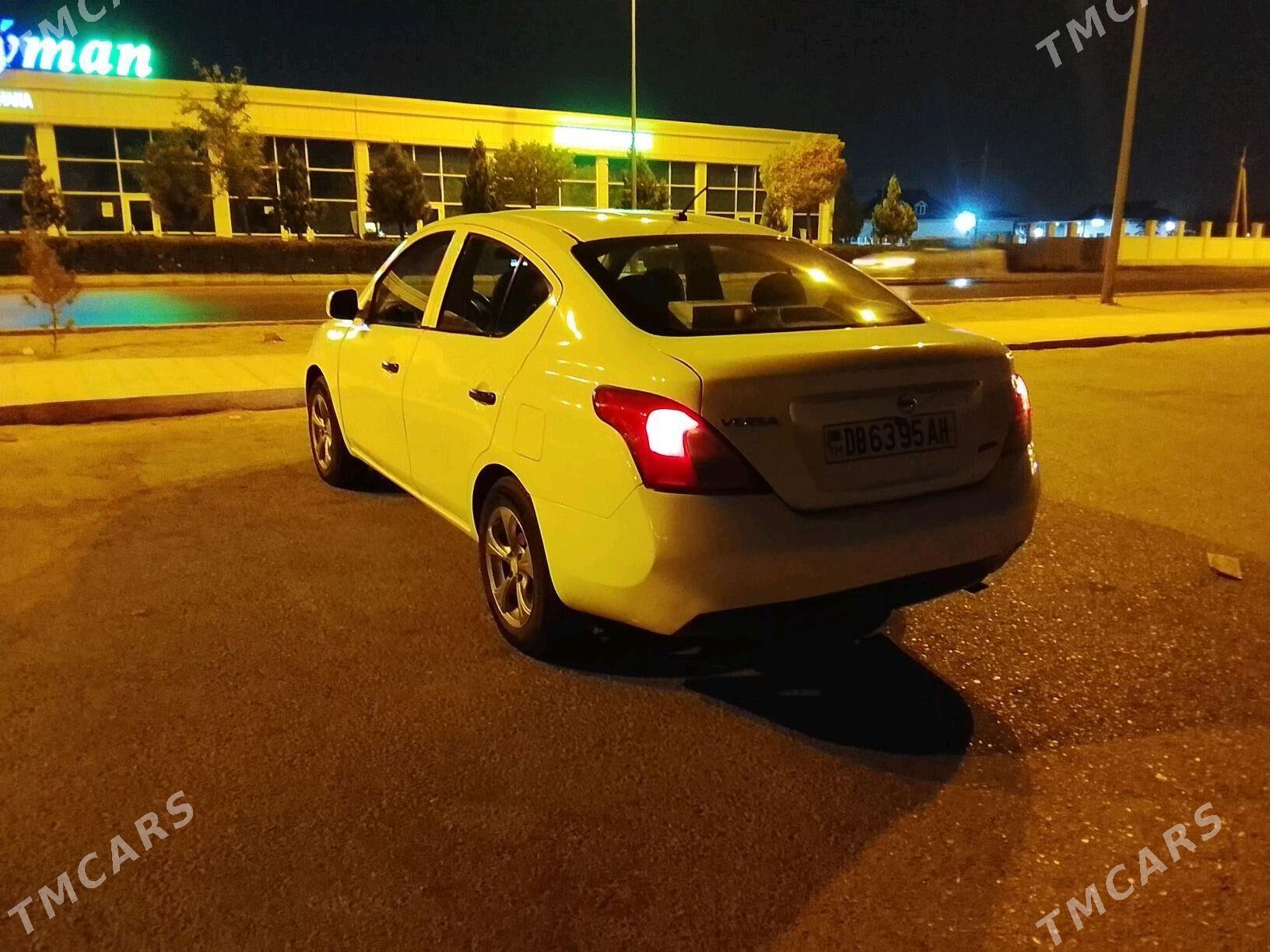 Nissan Versa 2011 - 85 000 TMT - Garadamak - img 4