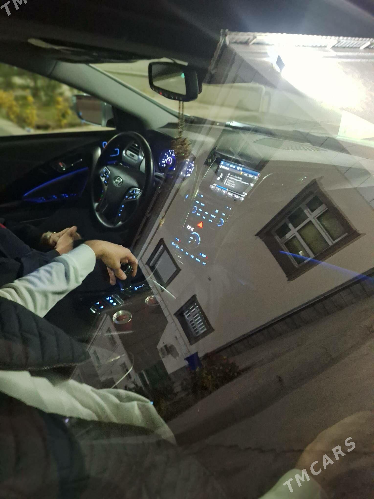 Hyundai Azera 2017 - 275 000 TMT - 11 мкр - img 2