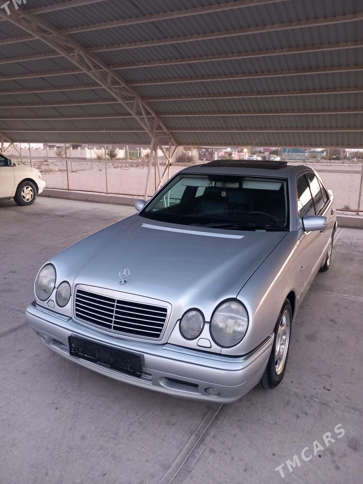 Mercedes-Benz E320 1999 - 132 000 TMT - Balkanabat - img 2